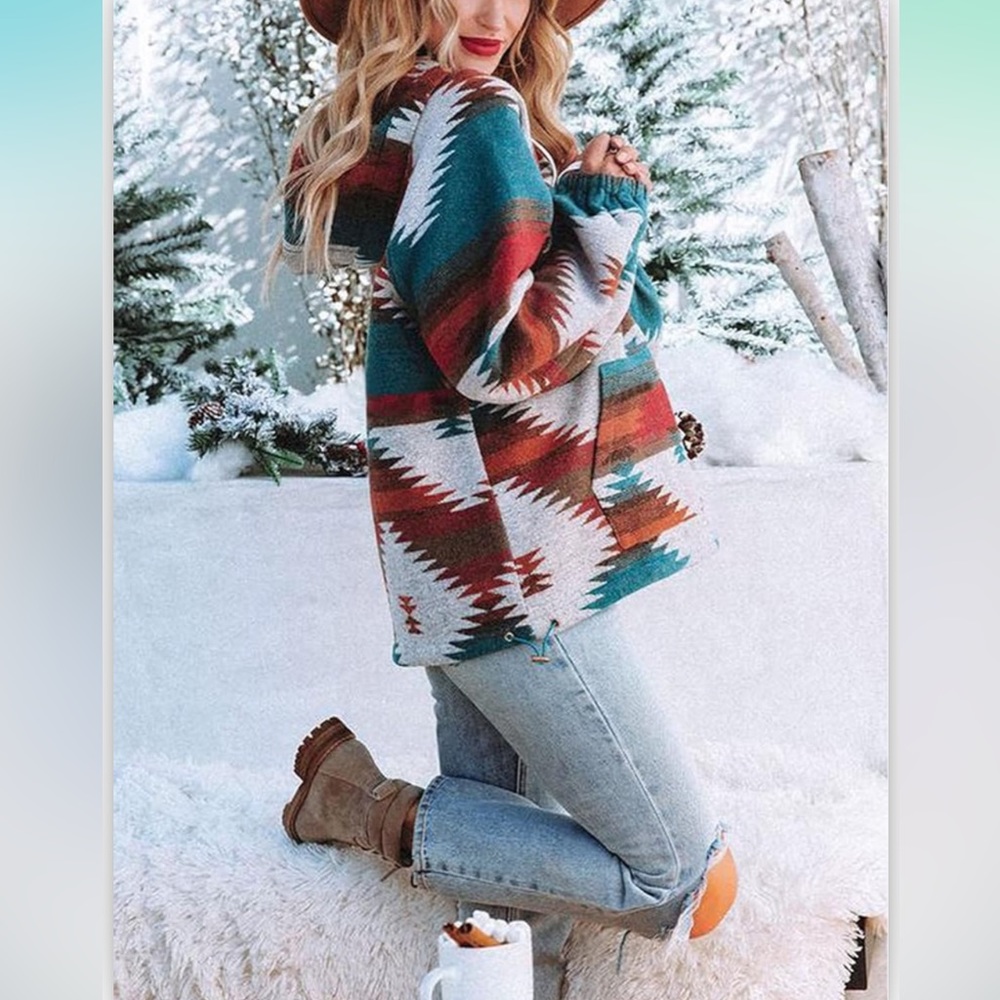 Aztec Patterned Hooded Sweater - Picture 11 of 11